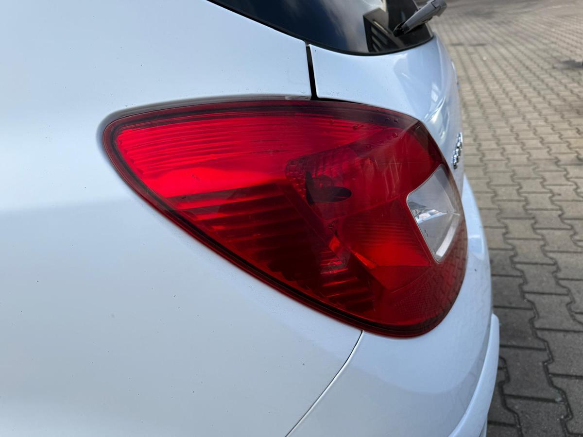 Opel Corsa D original Rücklicht Rückleuchte Heckleuchte links 5 Türer BJ08